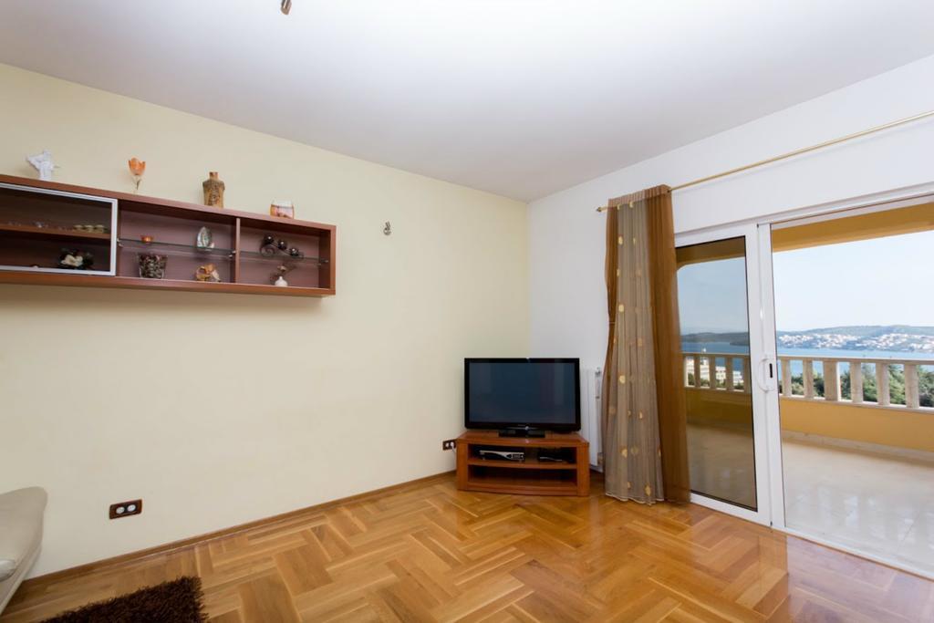 Apartments Meri Seget Vranjica Exterior foto