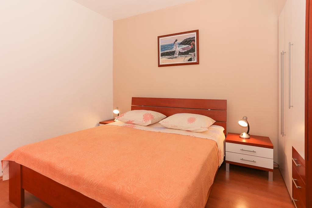 Apartments Meri Seget Vranjica Exterior foto
